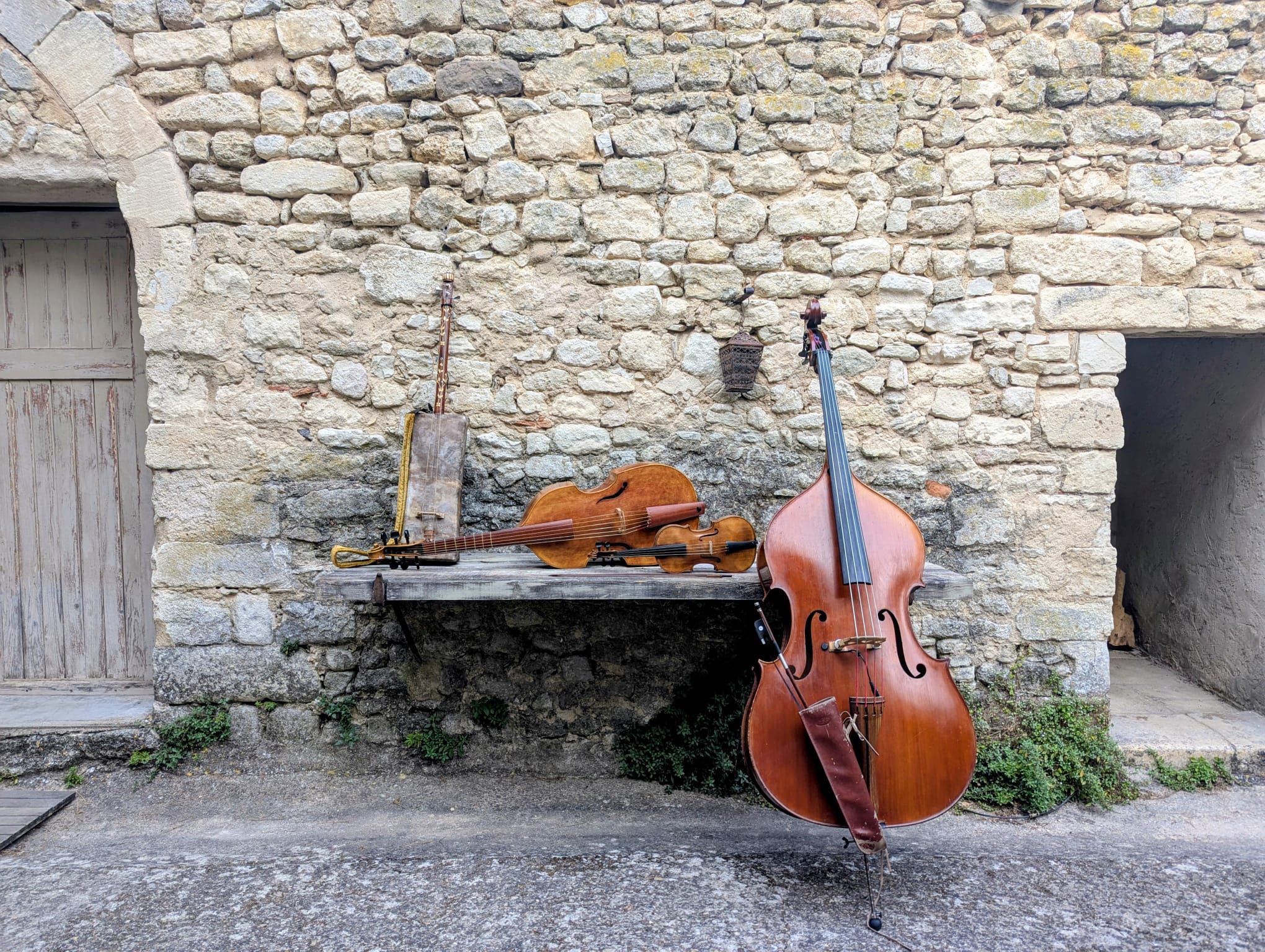 Instruments de Au son des cordes